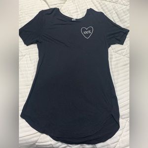 Black Old navy stretchy tee